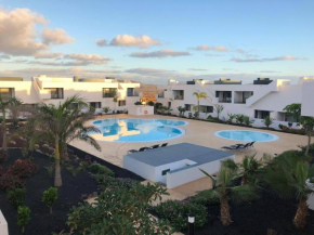 Luxury apartment with pool view at Casilla de Costa
